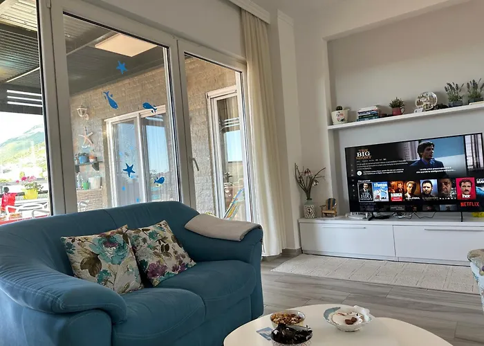Vila Rina At Aquamarine Residence