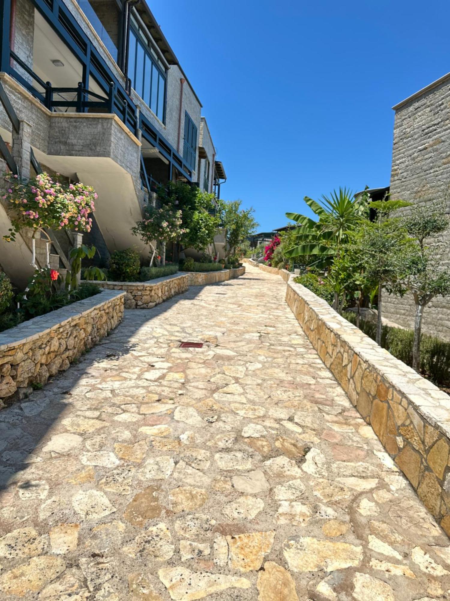 Rina At Aquamarine * Vlorë